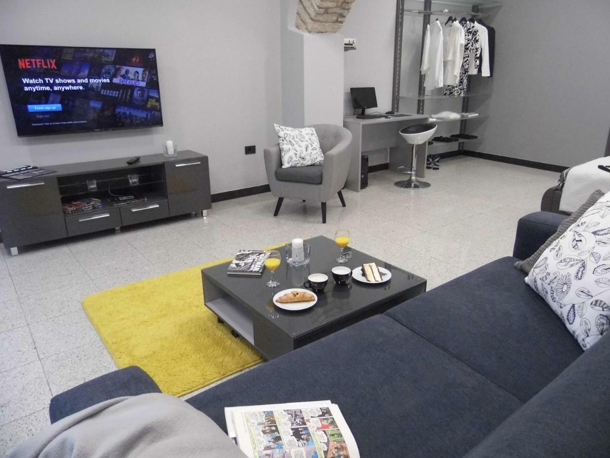 Apartamento Batcave Pula Exterior foto